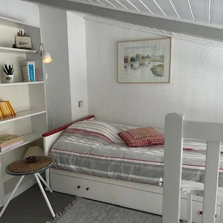 Appartement à Royan, Vue Mer, Proche Du Chay - Fr-1-494-75 *
